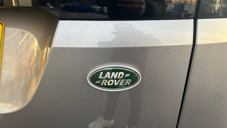 Land Rover Range Rover Evoque 2.0 D200 R-Dynamic SE 5dr Auto Diesel Hatchback